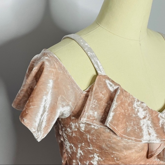 New York & Company- 7th Avenue Velvet Top - Picture 3 of 7